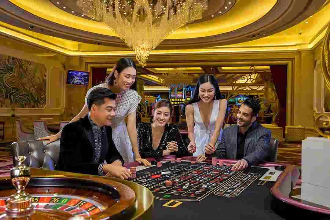 Golden Galaxy Hotel & Casino có nhiều game